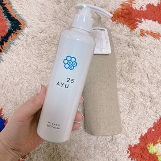 AYU25[아유트웬티파이브]피부 진정, 보습 와일즈 로즈 바디워시 — 5점을 준 리뷰어가 2021년 4월 올린 사용 사진