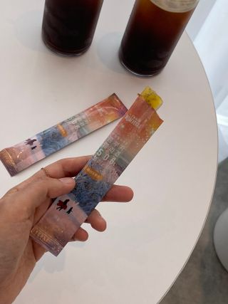엘리샤코이 아임얼라이브 콤부차 콜라겐 506 스틱젤리 패션프루트 — 5점을 준 리뷰어가 2021년 6월 올린 사용 사진