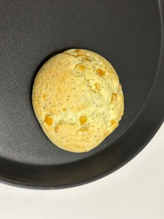 서브큐 스콘 냉동생지 3종 (크랜베리 스콘, 얼그레이 스콘, 초코헤이즐넛 스콘) — 4점을 준 리뷰어가 2023년 5월 올린 사용 사진