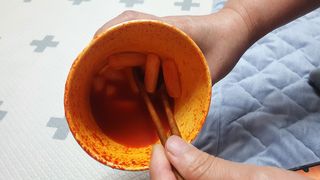 유비쿡 컵떡볶이 매운컵떡볶이2개/ 짜장컵떡볶이 2개  총 4개세트 — 5점을 준 리뷰어가 2021년 2월 올린 사용 사진
