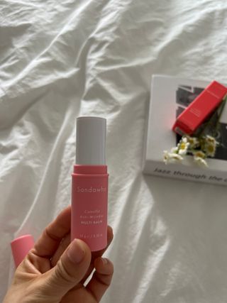 스킨큐어 산다화 카멜리아 안티 링클 멀티밤 — 4.5점을 준 리뷰어가 2023년 10월 올린 사용 사진