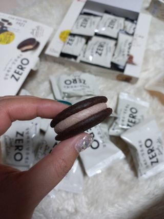 ZERO (초콜릿 칩 쿠키, 카카오 케이크, 후르츠 젤리, 아이스 콜라, 아이스 초코바) — 4점을 준 리뷰어가 2022년 6월 올린 사용 사진