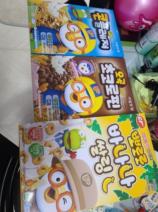 씨알푸드 뽀로로 시리얼 3종 — 5점을 준 리뷰어가 2022년 2월 올린 사용 사진