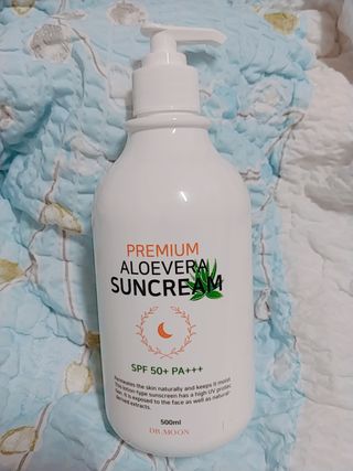 [닥터문] 프리미엄 알로에베라 선크림 500ml — 5점을 준 리뷰어가 2022년 5월 올린 사용 사진