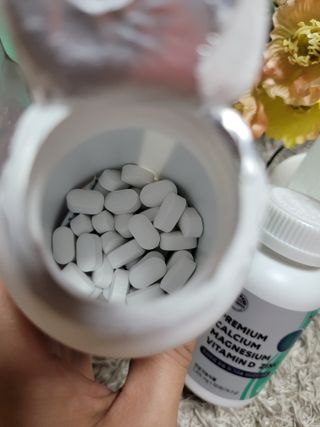 서울약사신협 네이처픽_칼슘마그네슘비타민D_1,305mg x 120캡슐 — 5점을 준 리뷰어가 2021년 9월 올린 사용 사진