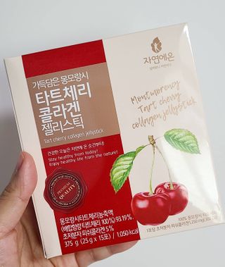 자연에온 가득담은 몽모랑시 타트체리 콜라겐 젤리스틱 — 5점을 준 리뷰어가 2021년 1월 올린 사용 사진