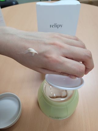 카오리온코스메틱스 사카로미세스와 시카의 만남        릴리피 릴렉싱 크림 진정한 탄력을 경험해보세요 — 5점을 준 리뷰어가 2021년 6월 올린 사용 사진