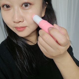 스킨큐어 산다화 카멜리아 안티 링클 멀티밤 — 5점을 준 리뷰어가 2022년 12월 올린 사용 사진