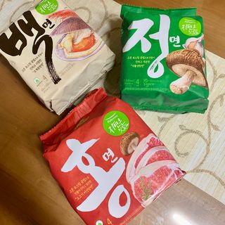 [풀무원] 자연은맛있다 정면, 백면, 홍면  세트 — 5점을 준 리뷰어가 2021년 4월 올린 사용 사진