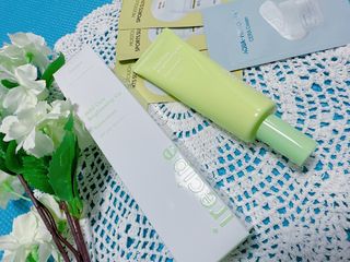 아이레시피 마일드시카 브라이트닝 업 선스크린 SPF50+ PA++++ — 5점을 준 리뷰어가 2023년 6월 올린 사용 사진