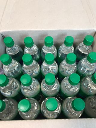 몽베스트 Montbest with Sparkling water Plain 20병 — 5점을 준 리뷰어가 2021년 11월 올린 사용 사진