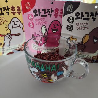 스낵스 와그작후루룩 3종_카카오2봉+아몬드2봉+딸기2봉 (총 6봉) — 5점을 준 리뷰어가 2024년 2월 올린 사용 사진