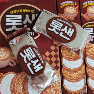 롯데제과 롯샌 카페크런치 — 5점을 준 리뷰어가 2021년 10월 올린 사용 사진