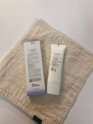 바노바기 코스메틱 바노바기 밀크씨슬 리페어 시카 선스크린 플러스 50ml — 5점을 준 리뷰어가 2023년 3월 올린 사용 사진