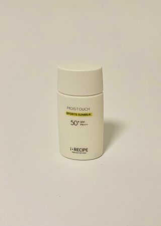 아이레시피 모이스트터치 스포츠 선밀크 50ml (SPF50+ PA+++) — 5점을 준 리뷰어가 2023년 6월 올린 사용 사진