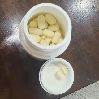 프리마인 평생 써야하는 관절의 건강을 위한 완벽설계 솔루션 관절n마디케어 플러스 120정 — 3점을 준 리뷰어가 2022년 10월 올린 사용 사진