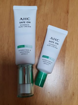 [AHC] 세이프온 에센스 선크림 올리브영 스페셜 증정 기획세트 — 5점을 준 리뷰어가 2022년 6월 올린 사용 사진