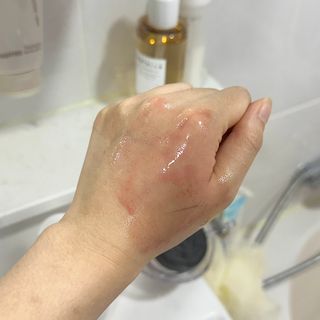 스킨1004 [SKIN1004] 마다가스카르 센텔라 라이트 클렌징 오일 200ml — 5점을 준 리뷰어가 2024년 7월 올린 사용 사진