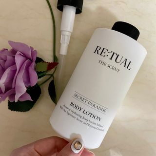 레츄얼 더 센트 바디로션 시크릿 파라다이스(500ml) — 5점을 준 리뷰어가 2022년 7월 올린 사용 사진