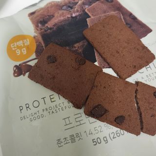 신상품) 딜라이트 프로젝트 프로틴  브라우니칩/ 카스테라칩 총 6EA — 5점을 준 리뷰어가 2022년 5월 올린 사용 사진