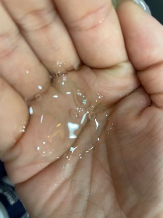 비어멕 독일맥주효모 천연탈모샴푸 — 5점을 준 리뷰어가 2021년 2월 올린 사용 사진