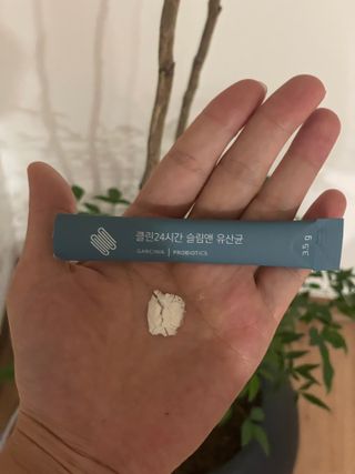 클린24시간 슬림앤유산균 1박스 (3.5g X 15포) — 4점을 준 리뷰어가 2022년 9월 올린 사용 사진
