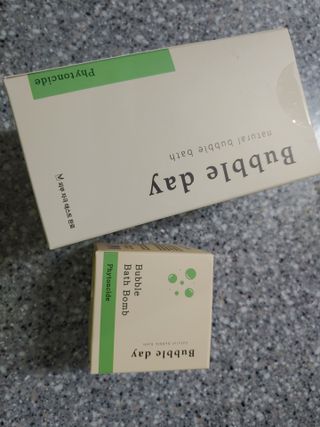 버블데이 아로마/과일 거품 입욕제 — 5점을 준 리뷰어가 2021년 7월 올린 사용 사진
