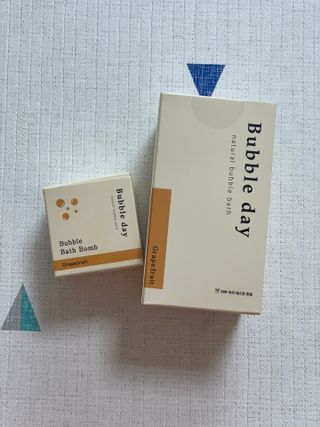 버블데이 아로마/과일 거품 입욕제 — 5점을 준 리뷰어가 2021년 7월 올린 사용 사진