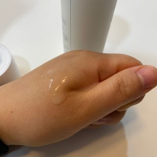 플레라디 에델바이스 오일 밸런싱 토너 — 4.5점을 준 리뷰어가 2021년 4월 올린 사용 사진