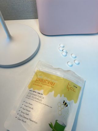 녹다 츄츄고체치약 150정 프로폴리스 죽염 씹는 치약 — 5점을 준 리뷰어가 2022년 12월 올린 사용 사진
