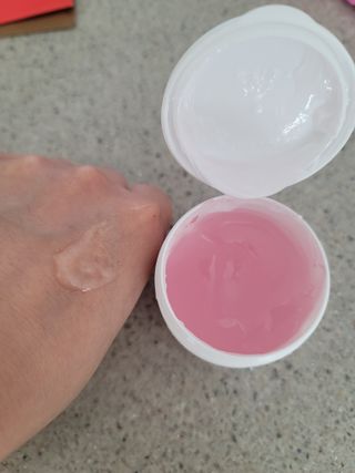 바이오오일 [바이오-오일] 드라이 스킨 젤 100ml — 5점을 준 리뷰어가 2021년 12월 올린 사용 사진