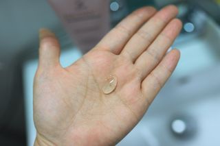 오투에니원 인컨보 바디 퍼퓸 샤워 젤 200ml — 5점을 준 리뷰어가 2023년 2월 올린 사용 사진