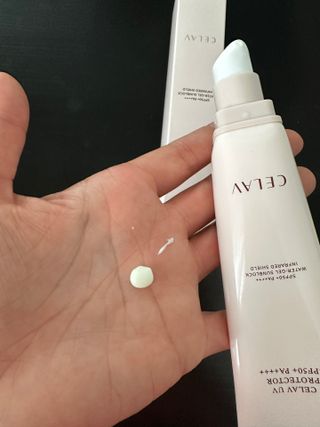 프리마인 선크림만 바꿨을 뿐인데 매일 물 2L챙겨먹고 기초케어 완벽하게 한 물빛피부 완성,셀라브UV프로텍터 — 5점을 준 리뷰어가 2023년 7월 올린 사용 사진