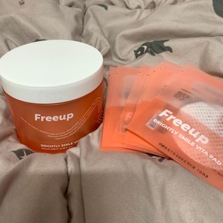 프리업 브라이틀리 스마일 비타 본품 + 휴대용키트 — 5점을 준 리뷰어가 2023년 6월 올린 사용 사진