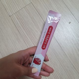 비타앤 석류콜라겐스틱 — 5점을 준 리뷰어가 2021년 5월 올린 사용 사진