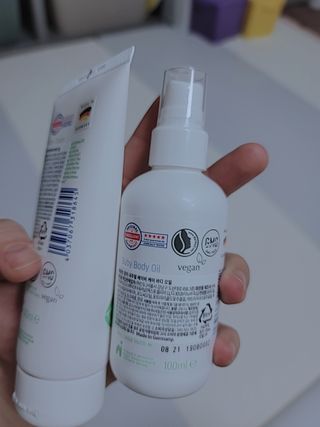 mom e 맘이 내추럴 베이비 케어 크림+바디오일 — 3점을 준 리뷰어가 2021년 1월 올린 사용 사진