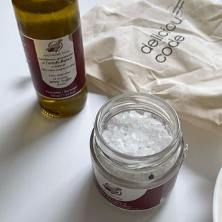 [딜리셔스코드] 타르투피 알레산드로 로시 트러플 소금 100g +트러플 오일 100ml set — 5점을 준 리뷰어가 2022년 6월 올린 사용 사진