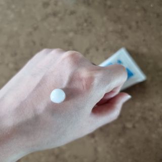랑벨 수퍼내츄럴 아쿠아 수딩 크림 100ml — 5점을 준 리뷰어가 2022년 6월 올린 사용 사진