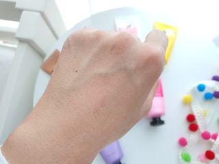 쿤달 BT21 시어버터 앤 마카다미아 퓨어 핸드크림 50ml 7구 기프트 세트 — 5점을 준 리뷰어가 2021년 3월 올린 사용 사진