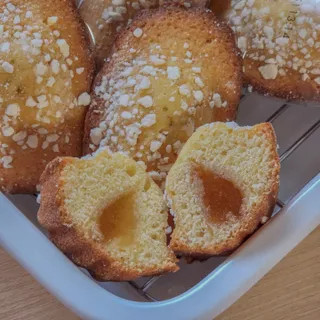 [메종콜리브리] 프랑스 마들렌 메종콜리브리 레몬 마들렌 2팩 — 5점을 준 리뷰어가 2022년 3월 올린 사용 사진