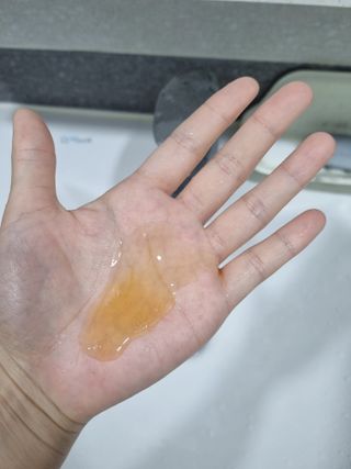 [위켄더스] 기분좋은 하루를 선사해주는 핸드& 바디워시 1종 랜덤발송 — 5점을 준 리뷰어가 2022년 4월 올린 사용 사진
