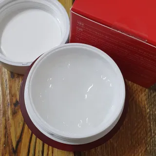 레드투래드 센서티브 슈퍼 크림 50ml — 5점을 준 리뷰어가 2021년 10월 올린 사용 사진