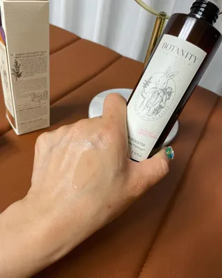 보타니티 [홍]조[진]정[결]케어 플라본 부스터 210ml / 플라본 세럼 50ml — 5점을 준 리뷰어가 2022년 7월 올린 사용 사진