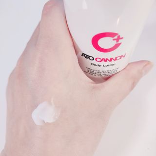 아토캐논(ATO CANNON) 아토캐논 고보습 바디로션 200ml — 5점을 준 리뷰어가 2023년 1월 올린 사용 사진