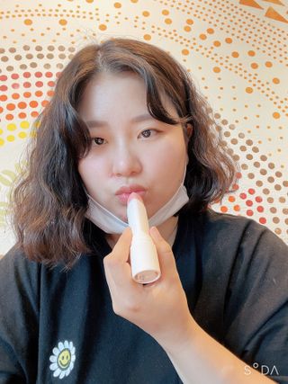 트윙클라 안티링클 샤이닝 멀티밤 — 5점을 준 리뷰어가 2022년 6월 올린 사용 사진