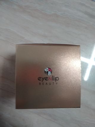 아이앤립 / EYENLIP 아이앤립 24K 골드 N 펩타이드 앰플 크림 — 5점을 준 리뷰어가 2021년 5월 올린 사용 사진