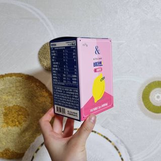 비타앤C 레몬맛, 망고맛 — 2.5점을 준 리뷰어가 2021년 4월 올린 사용 사진