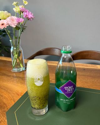 몽베스트 Montbest with Sparkling water Plain 20병 — 5점을 준 리뷰어가 2022년 12월 올린 사용 사진