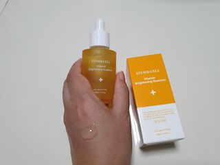 체르엠 스템앤셀 비타민 브라이트닝 에센스 30ml 1개 — 4.5점을 준 리뷰어가 2021년 9월 올린 사용 사진