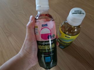 더그레잇티 콤부차 [매일유업] 더그레잇티 44kcal 콤부차 300ml *12개입 (오리지널 6개+베리리치 6개) — 4점을 준 리뷰어가 2023년 7월 올린 사용 사진